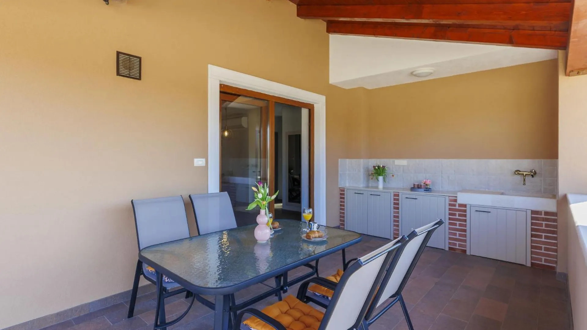 Apartment Ana By Interhome Vižinada