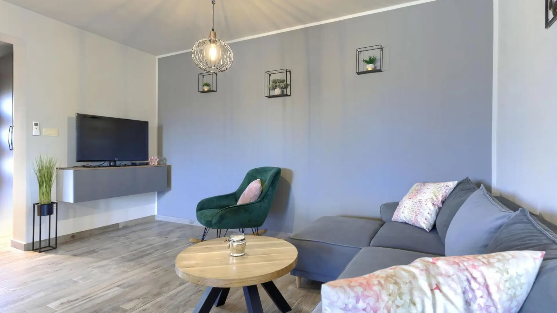 Apartment Ana By Interhome ヴィジナダ 0*,
